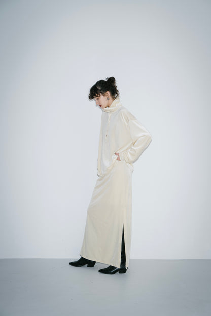 Stand collar velour tops