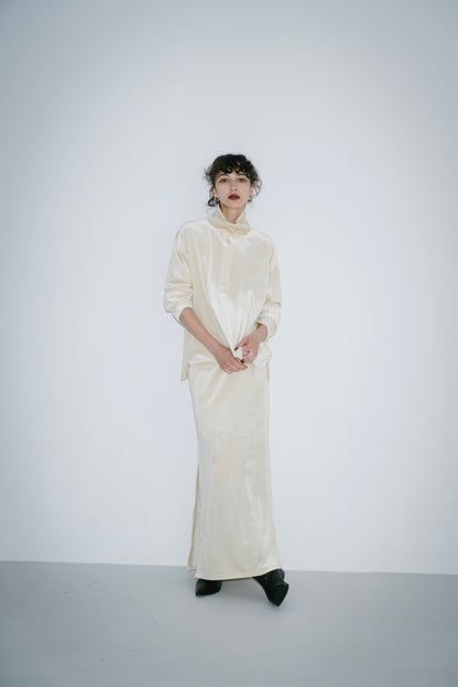 Side vent velour long skirt