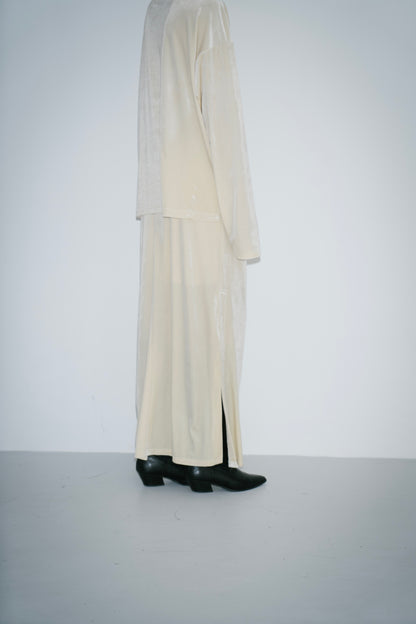 Side vent velour long skirt
