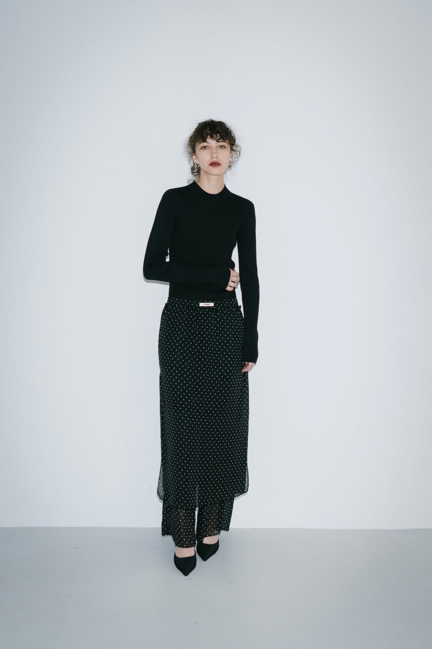 Back open rib knit