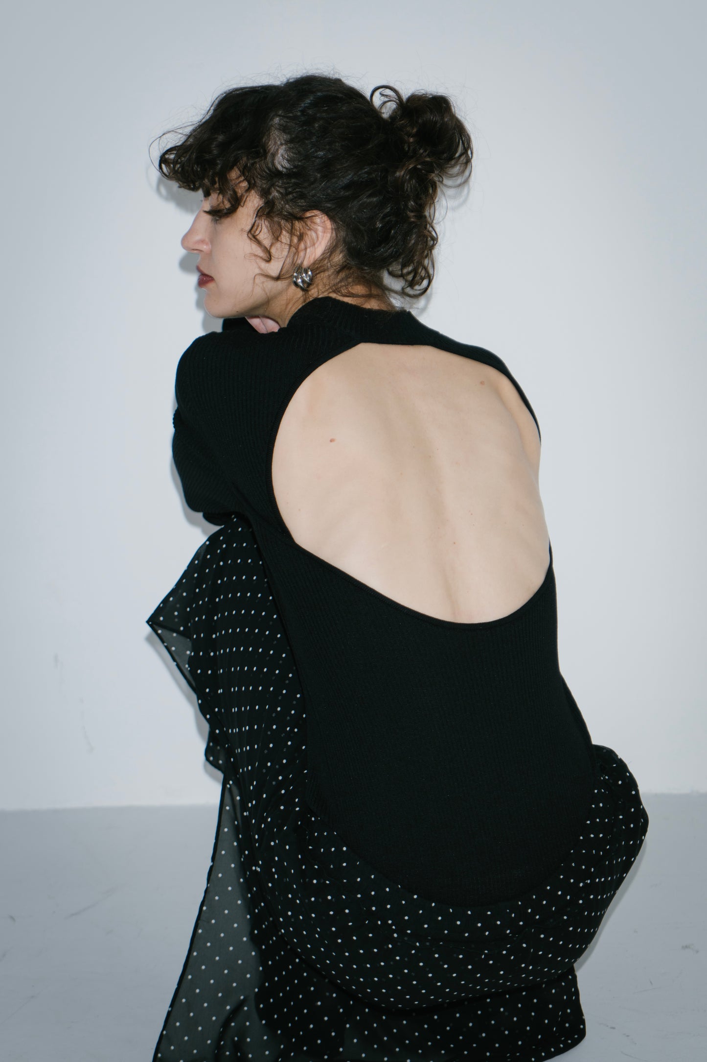 Back open rib knit