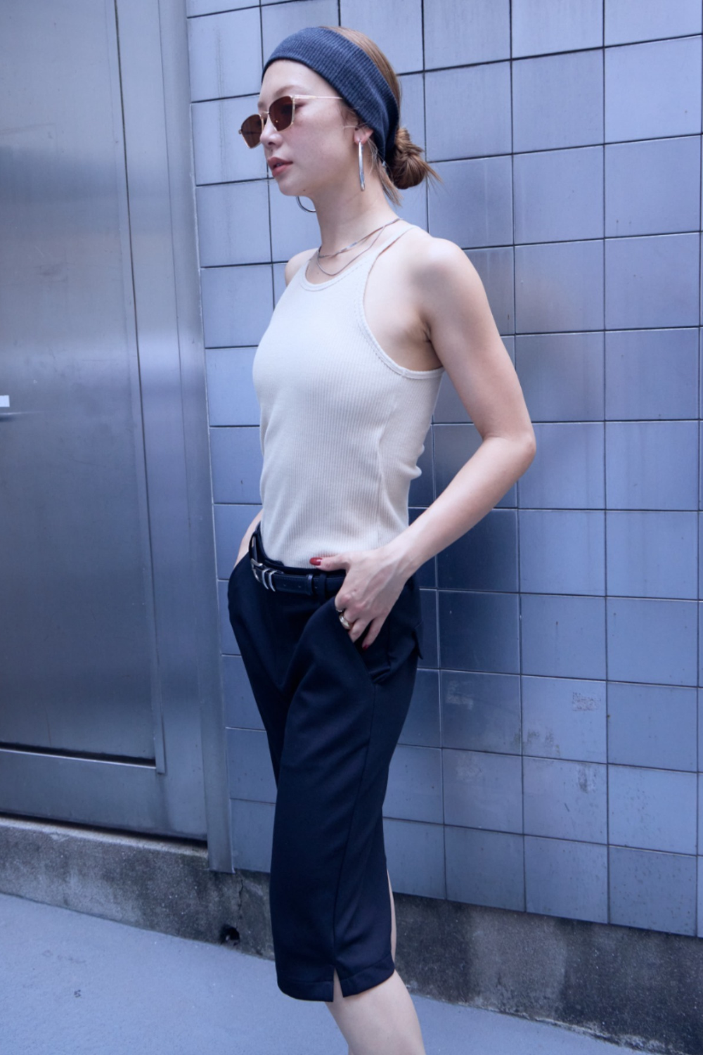 Slit hem capri pants