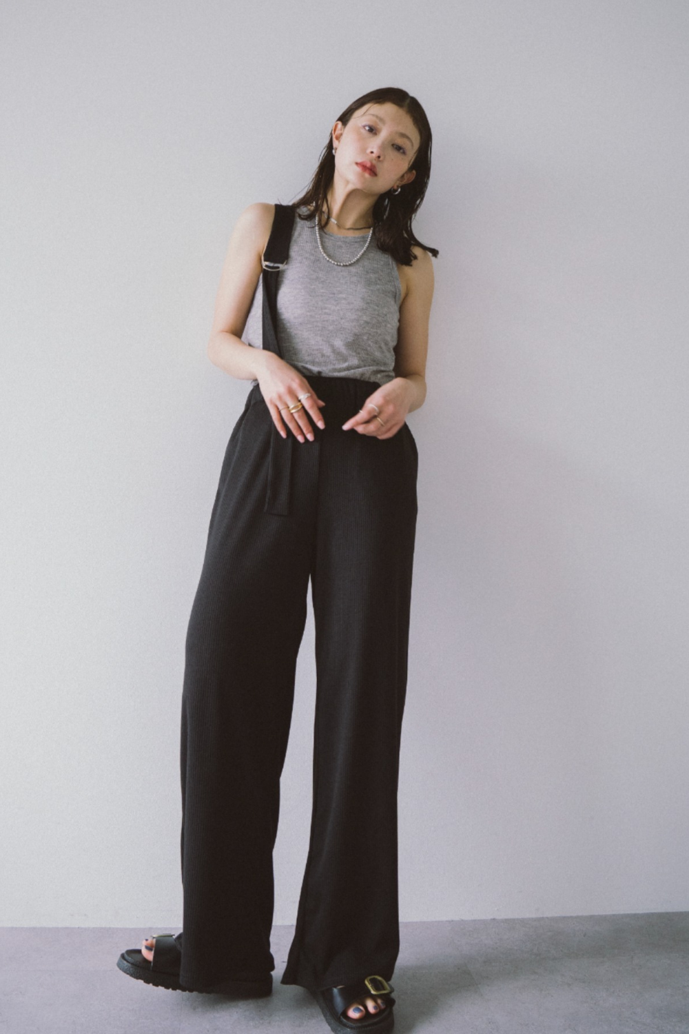 Shoulder belt rib pants