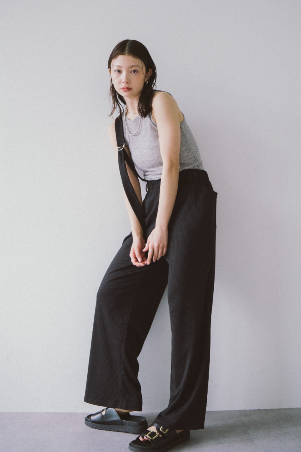 Shoulder belt rib pants