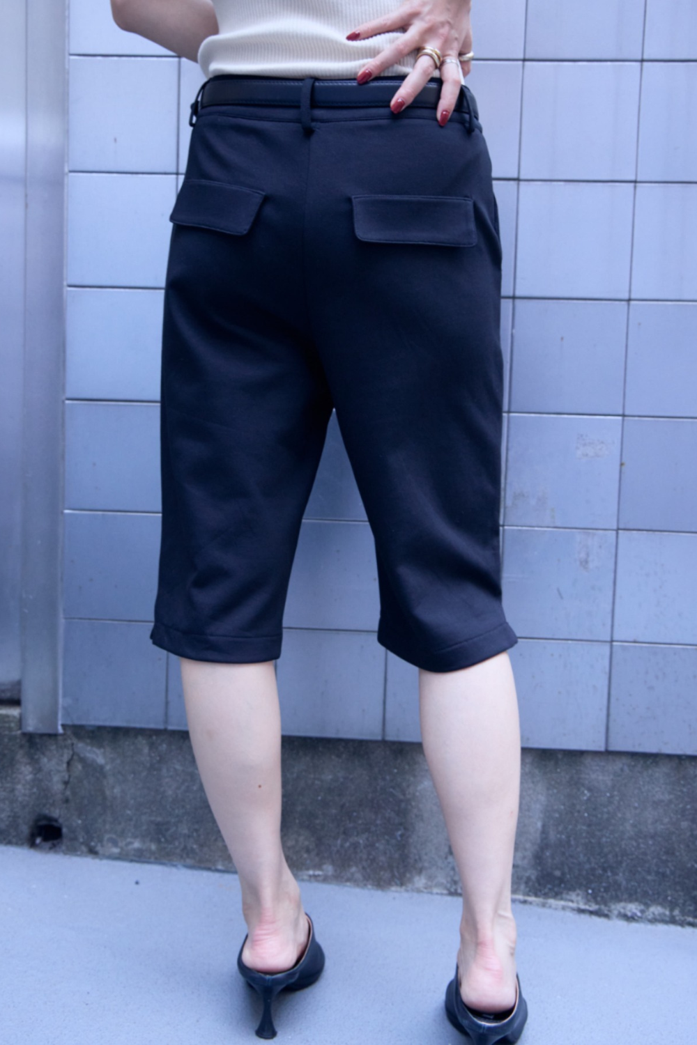 Slit hem capri pants