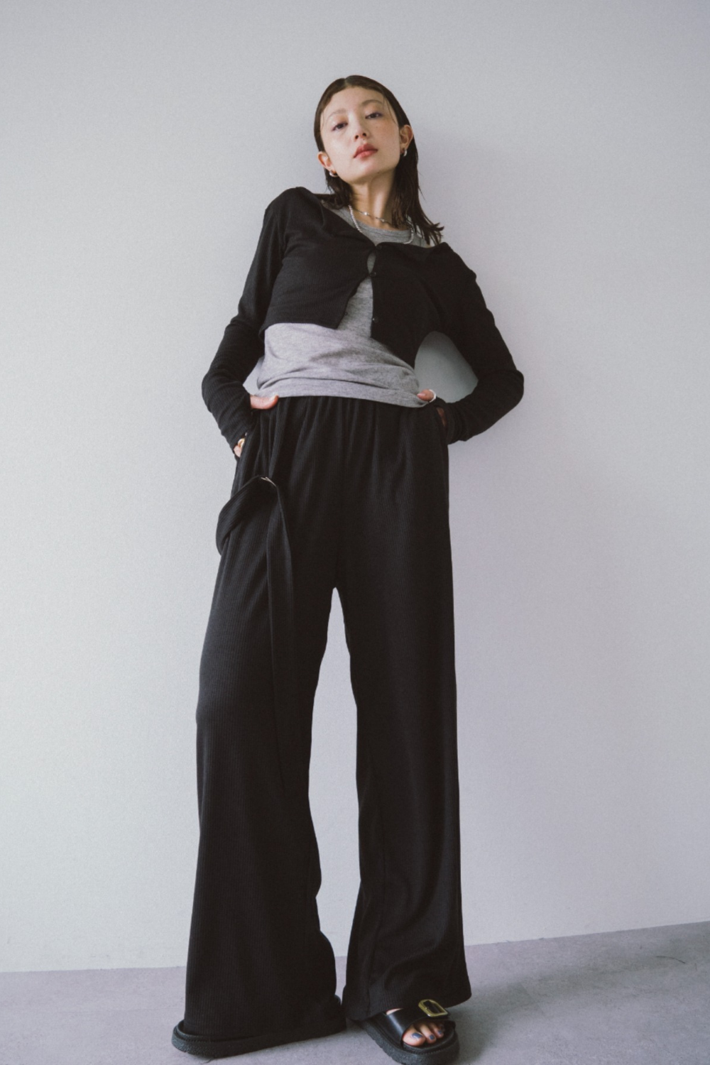 Shoulder belt rib pants