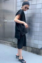 Slit hem capri pants