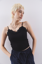 Cup in lace camisole