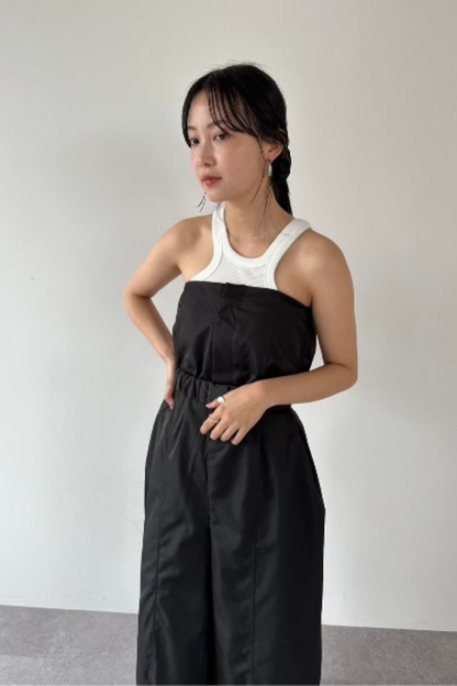 Bare wide overalls