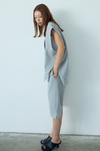 Slit hem capri pants