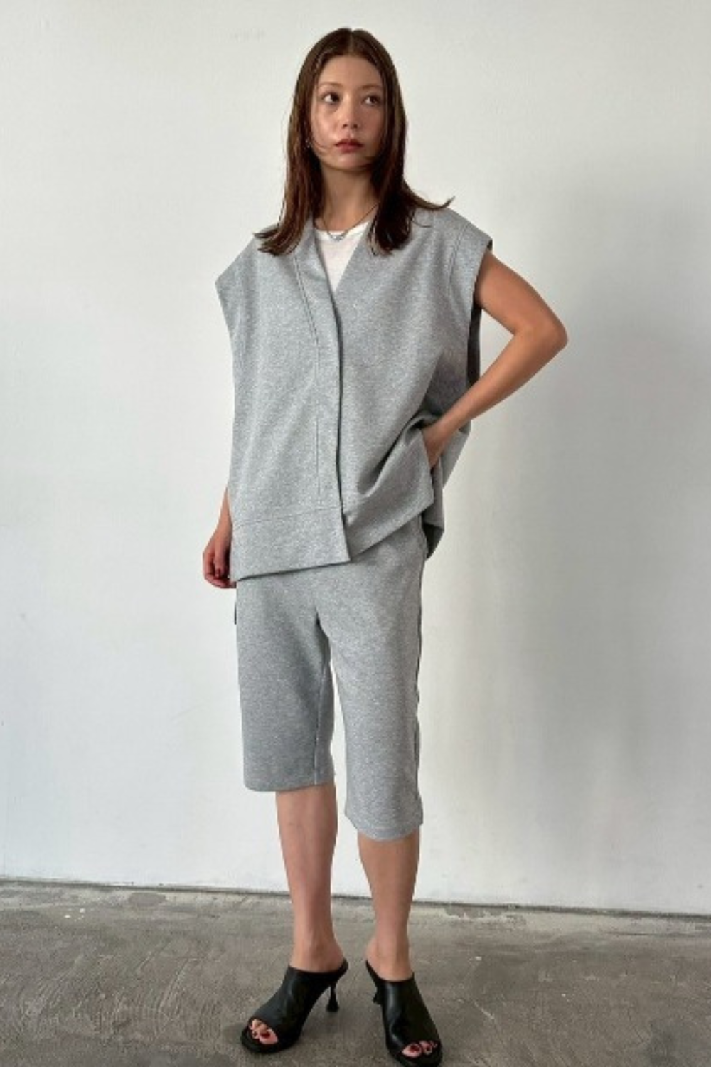 Slit hem capri pants