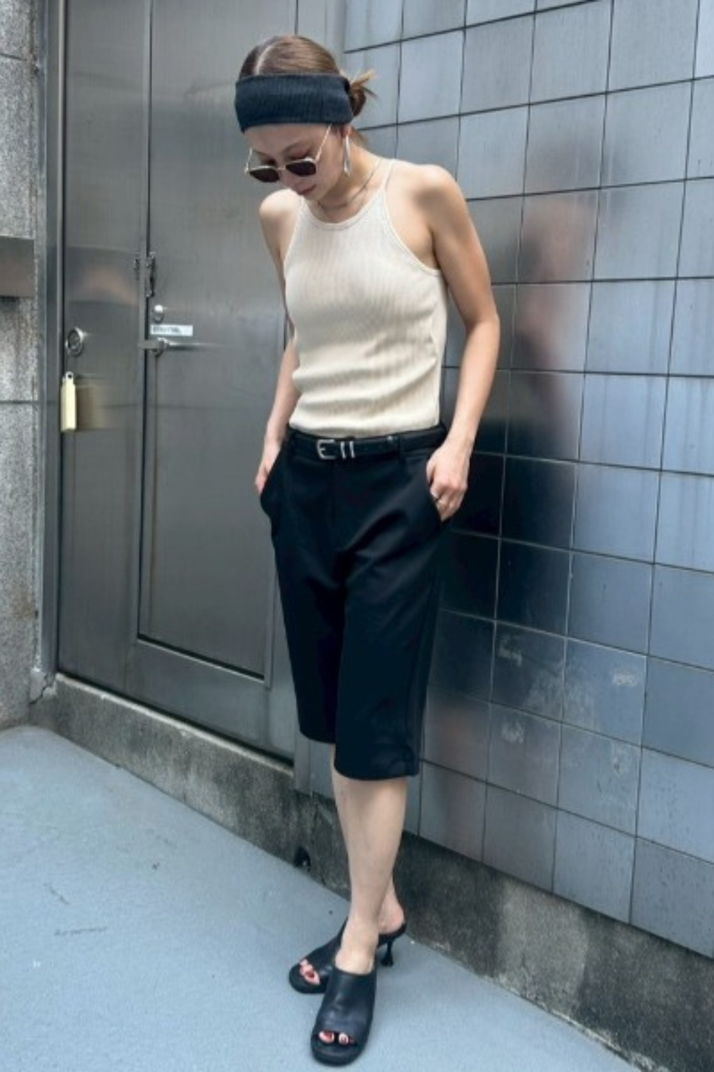 Slit hem capri pants