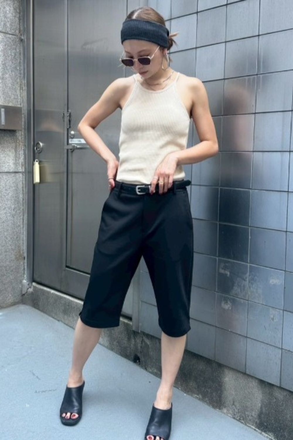 Slit hem capri pants