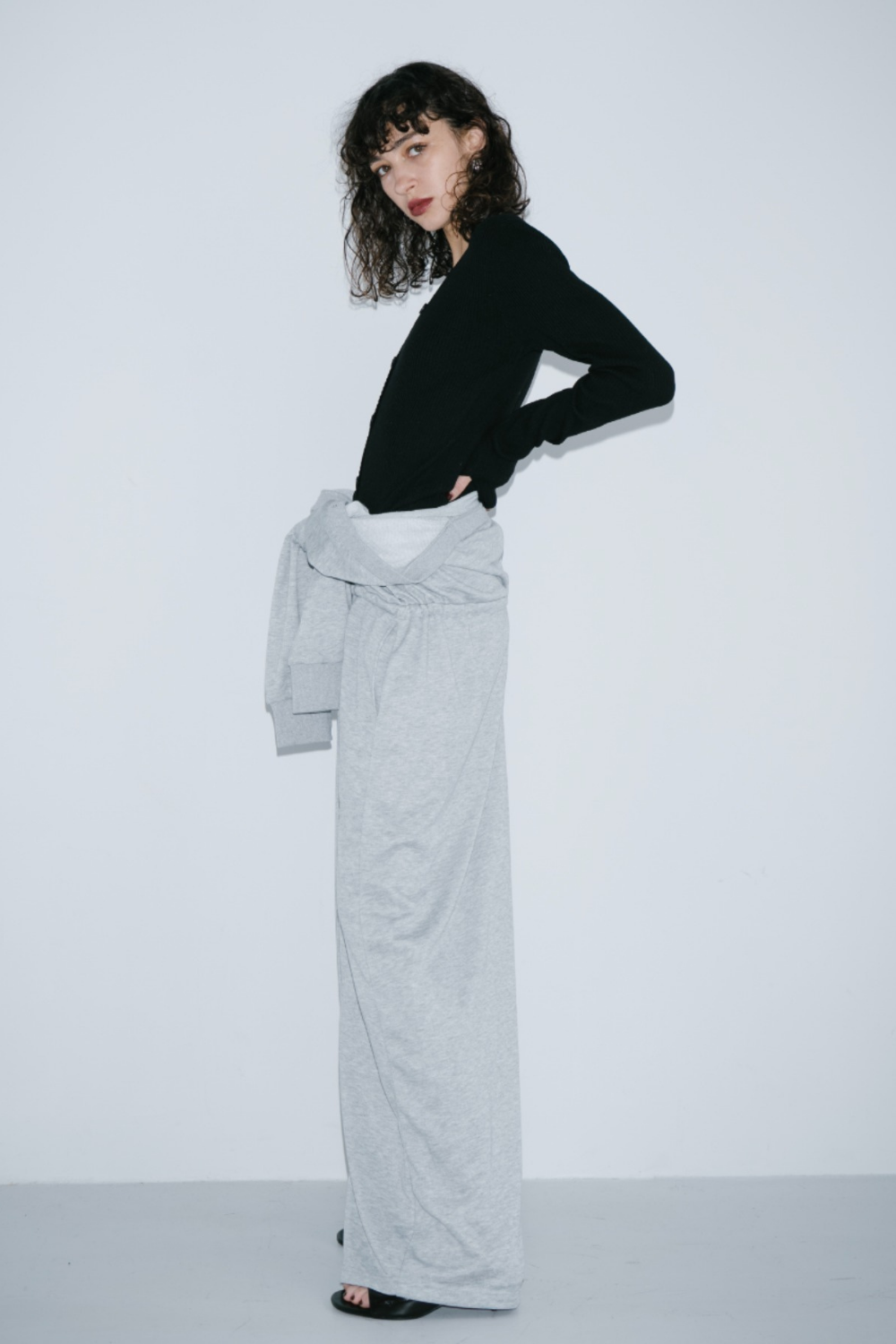 V-neck sweatshirt jumpsuit