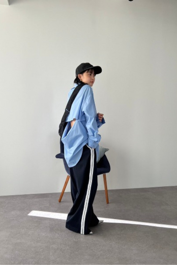 完売品　新品タグ付き　HANNE オーバーサイズ2wayスリーブシャツ HANNE（アン）の「【Mikako collaboration】オーバーサイズ2WAY