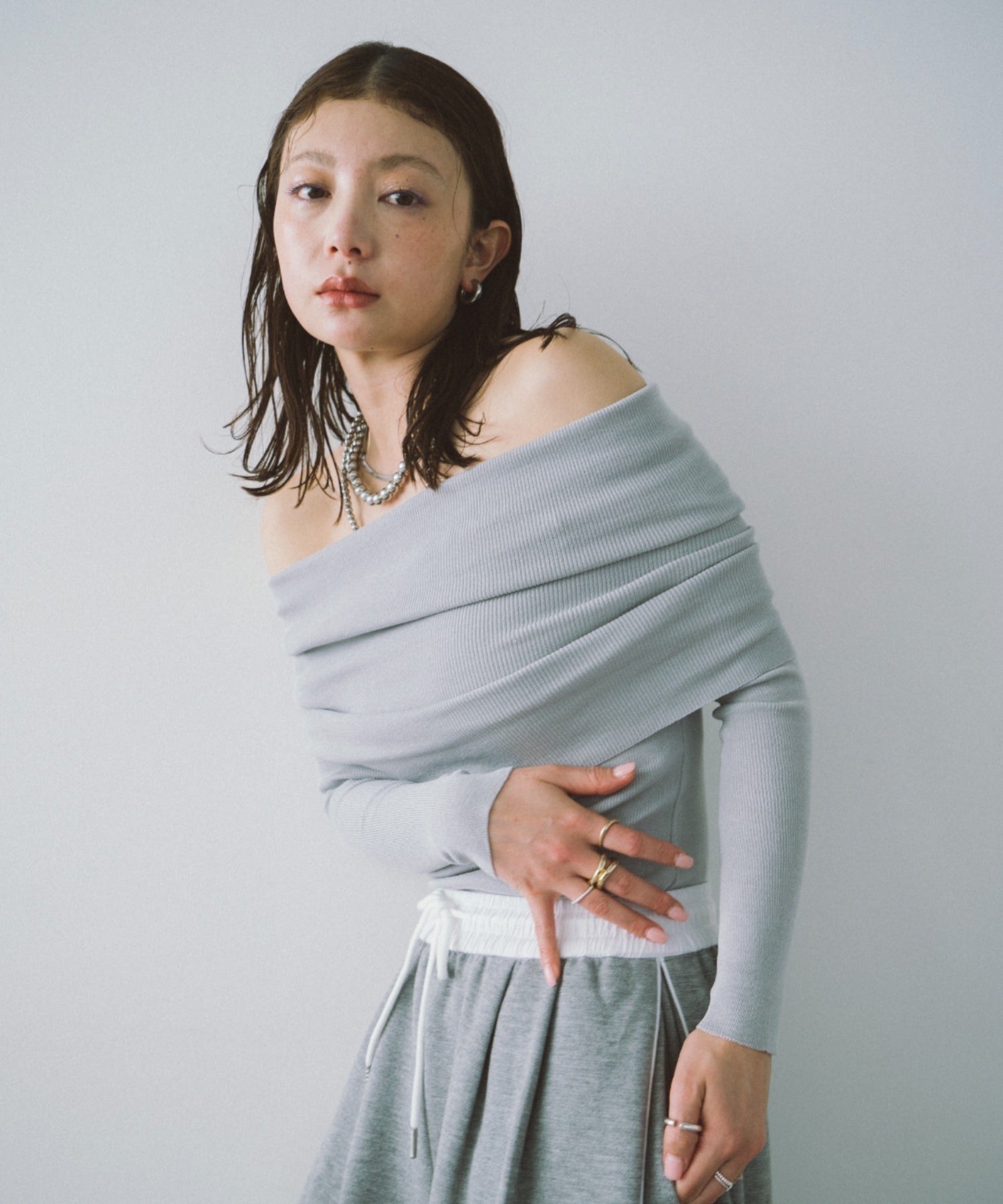 Off-shoulder knit tops