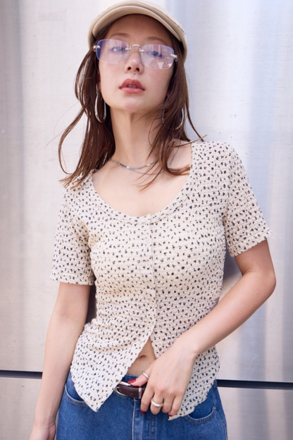 Flower front button TEE