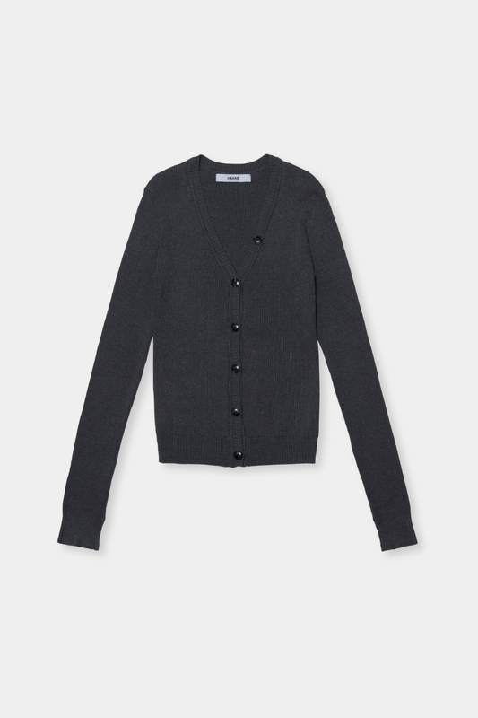 Front-button v-neck rib knit