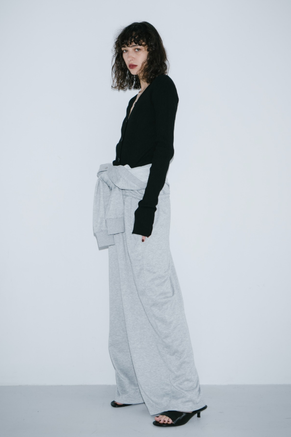 V-neck sweatshirt jumpsuit