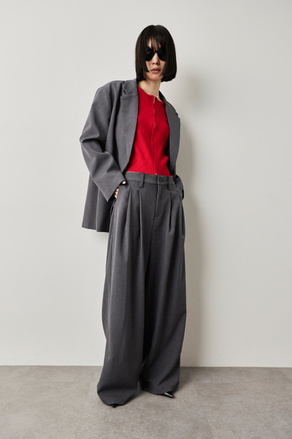 2-tuck wide pants
