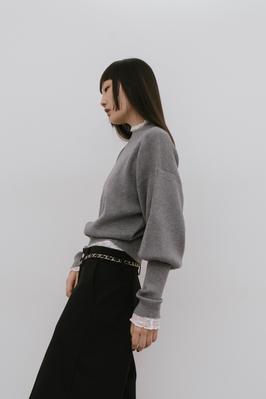 Crew neck compact knit pullover