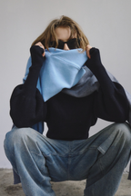 Crew neck compact knit pullover