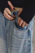 Crew neck compact knit pullover