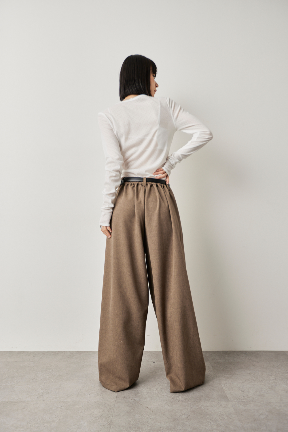 2-tuck wide pants