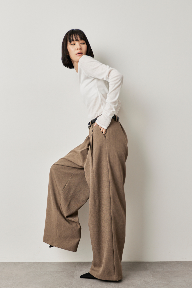 2-tuck wide pants