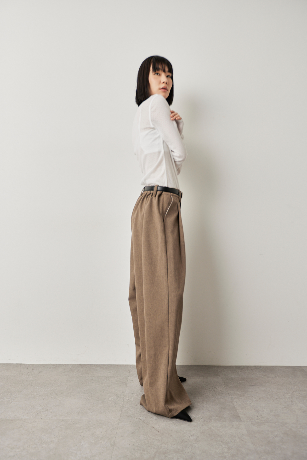 2-tuck wide pants