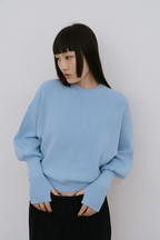 Crew neck compact knit pullover
