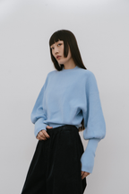 Crew neck compact knit pullover