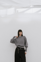 Crew neck compact knit pullover