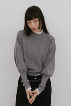 Crew neck compact knit pullover