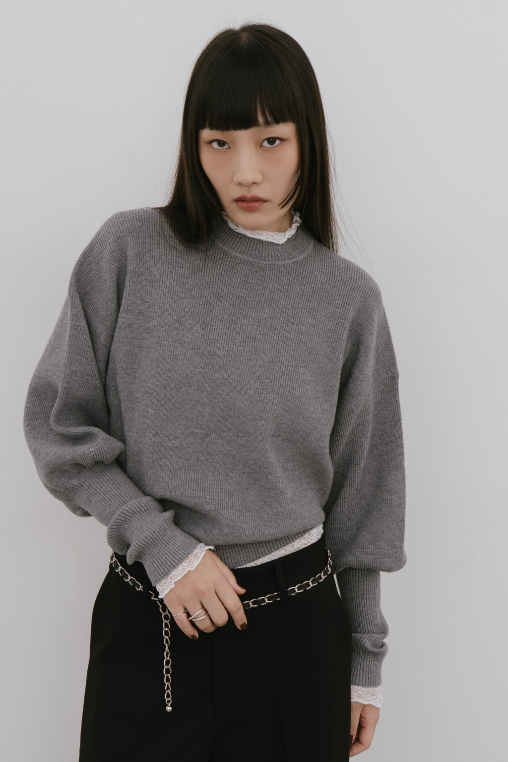 Crew neck compact knit pullover