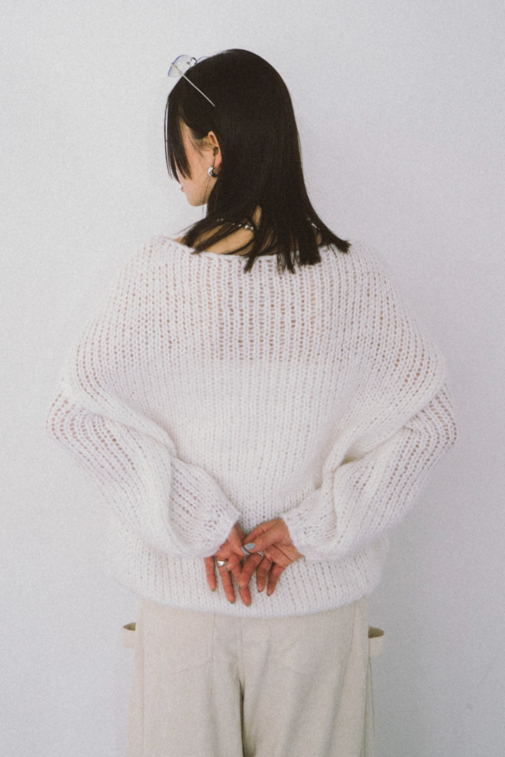 Low gauge loose knit pullover