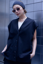 Snap wide vest