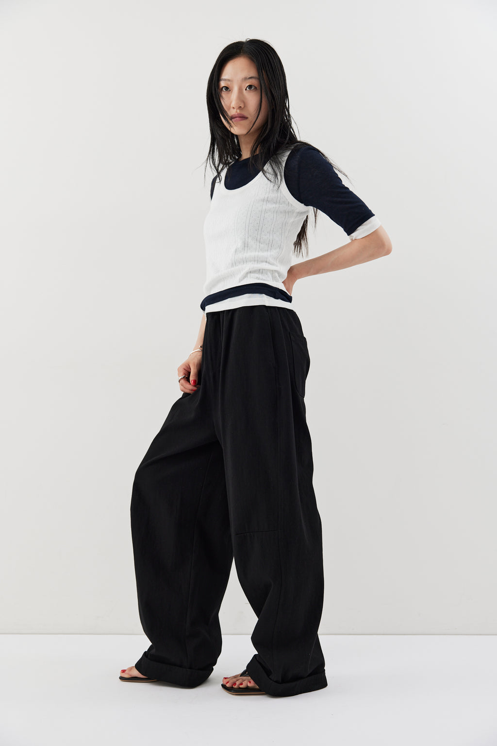Cotton roll-up curved pants