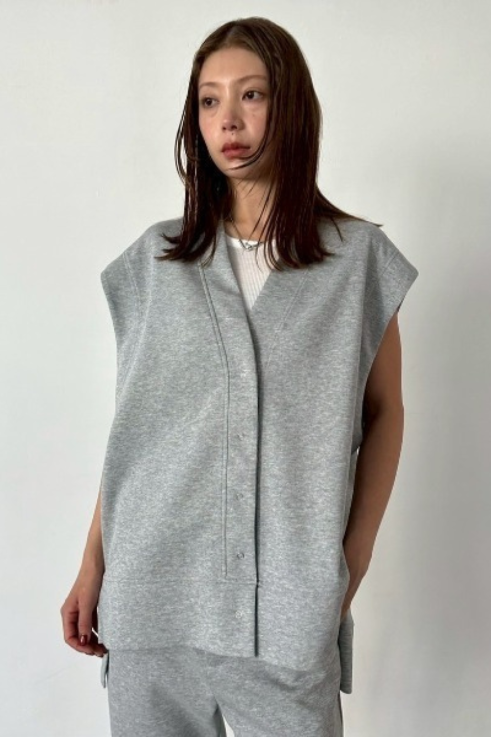 Snap wide vest