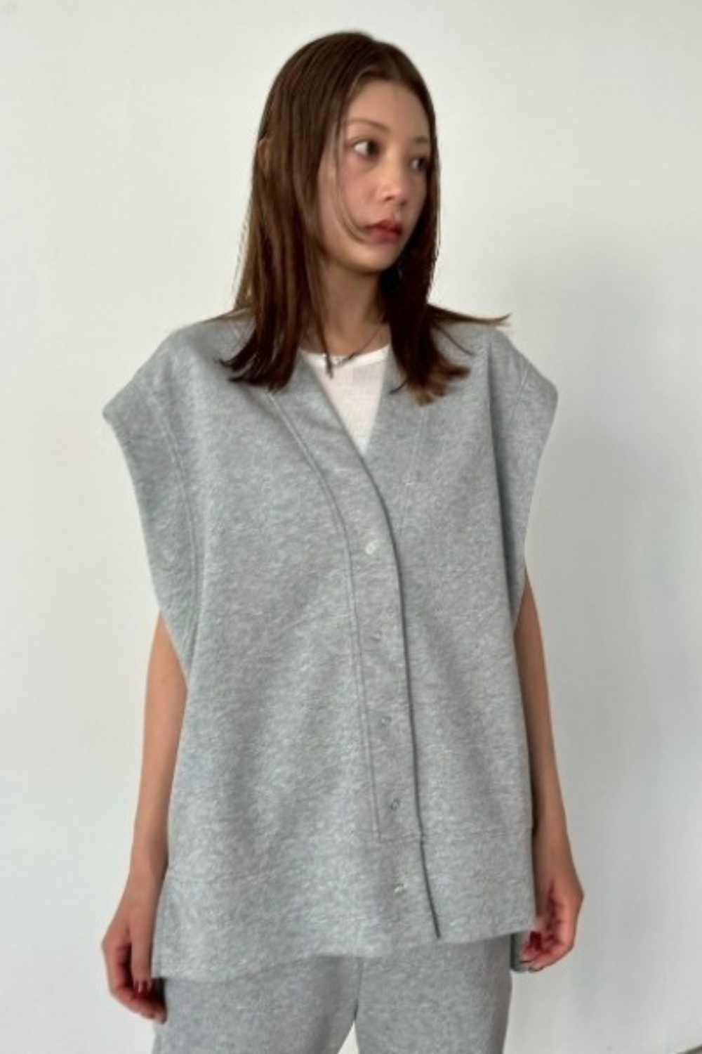 Snap wide vest