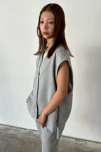 Snap wide vest