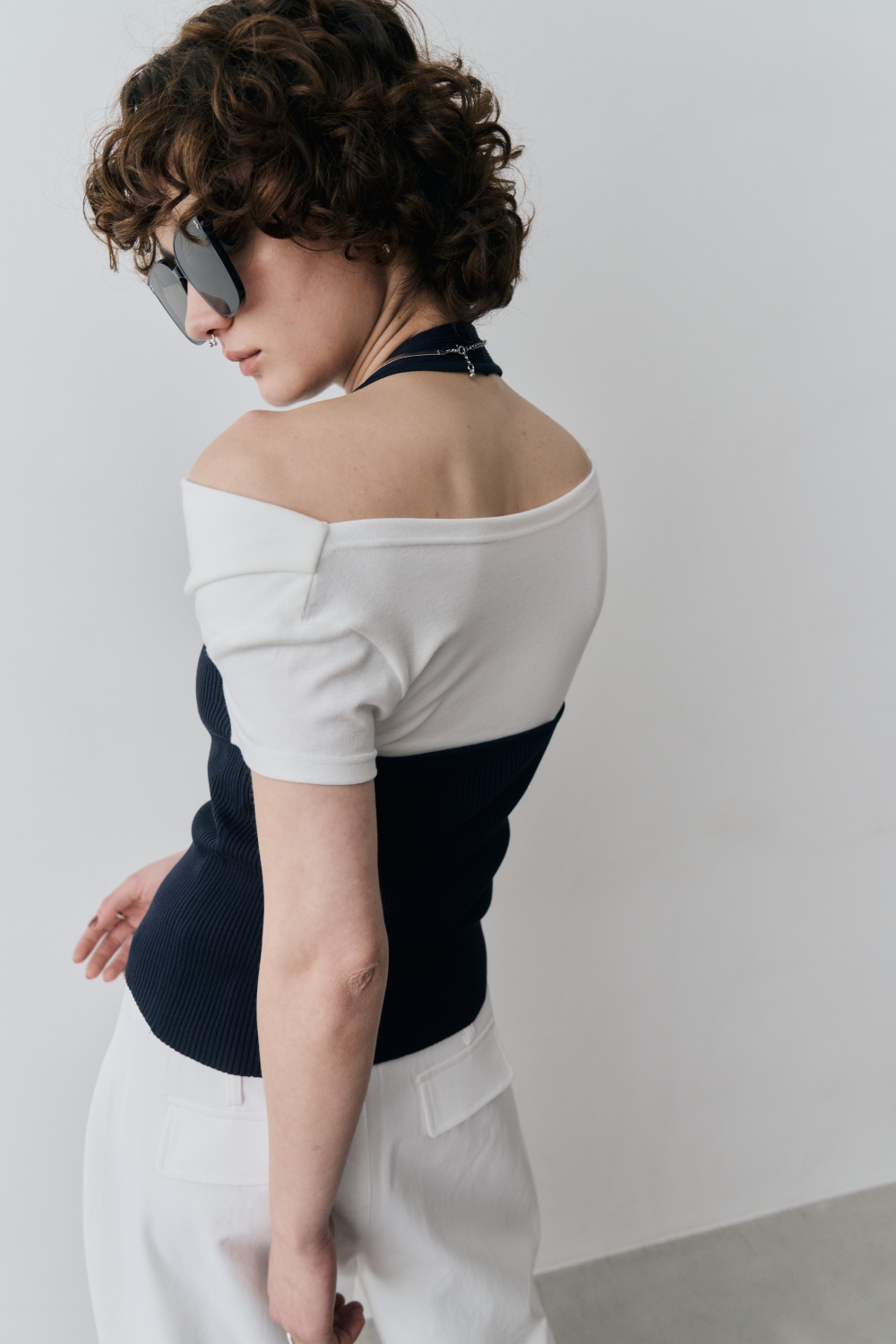 Halter neck knit vest