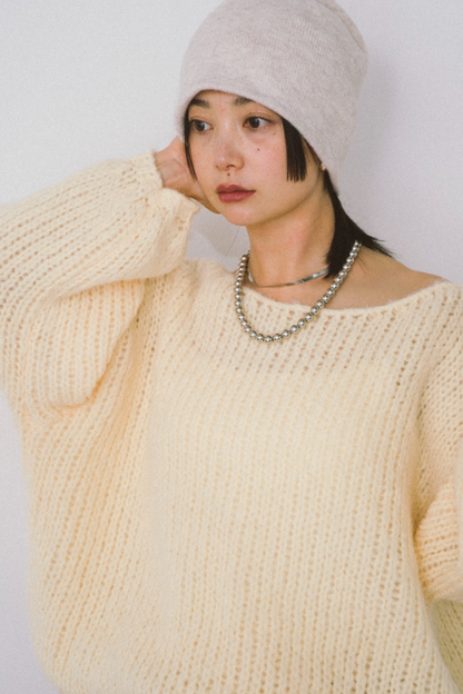 Low gauge loose knit pullover