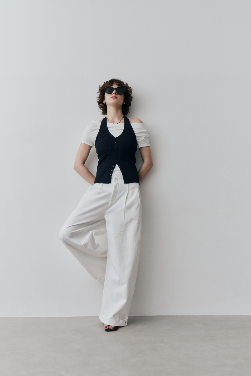 Halter neck knit vest