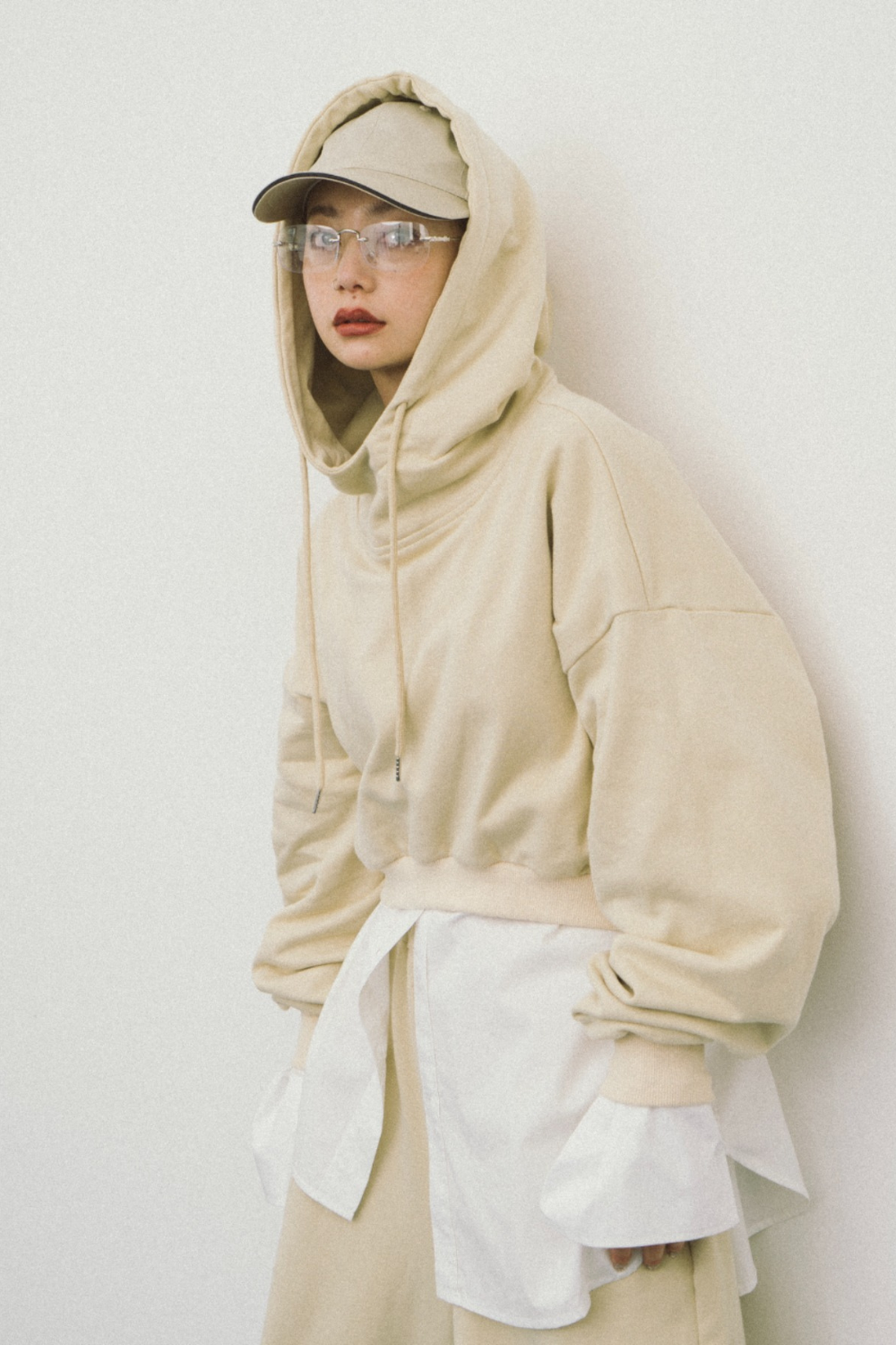 【Collaboration】Tuck sleeve hoodie sweatshirt