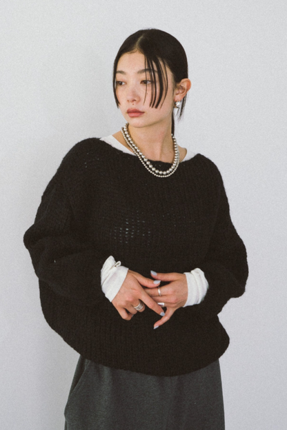 Low gauge loose knit pullover