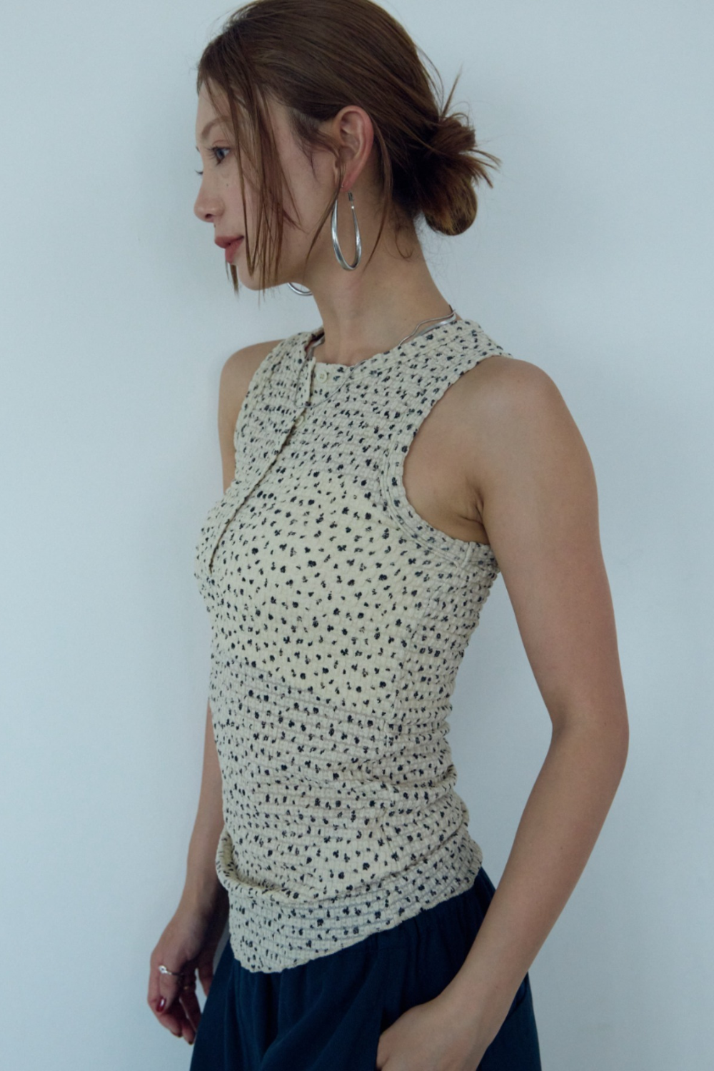 Flower henry neck tank top