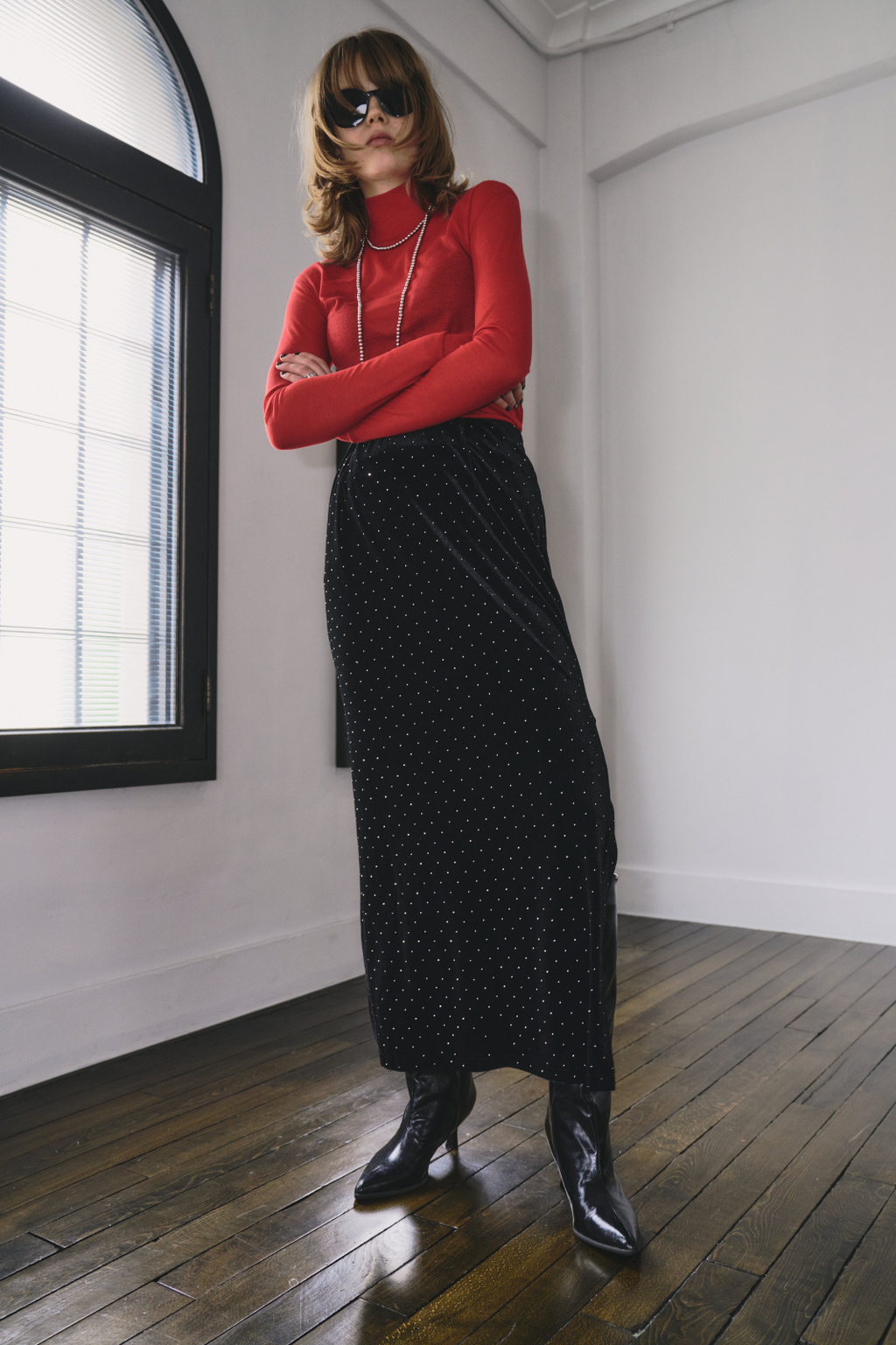 Shiny dot velour skirt