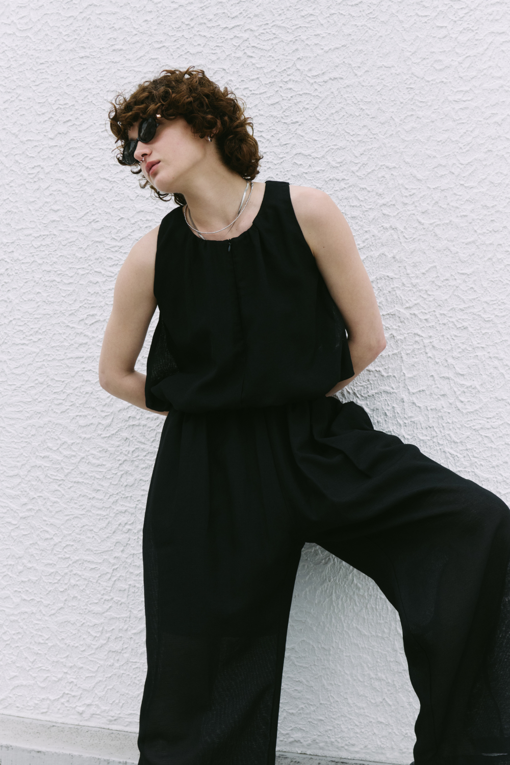 Balloon-hem sleeveless blouse