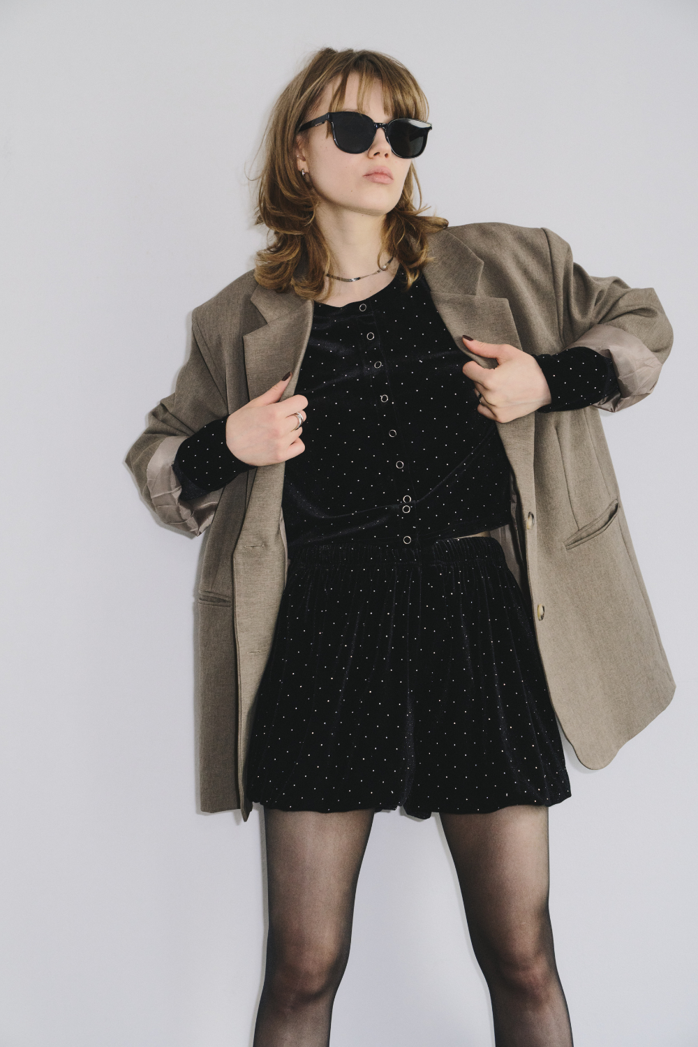 Shiny dot velour balloon short pants